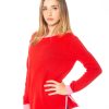 Vista laterale maglia rosso–rosa in misto cashmere, lavorazione rasata e vestibilità regular, stile vivace e raffinato Made in Italy.