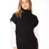 Poncho donna nero in misto cashmere Rinaldi Cashmere (cod. 2451), con collo a dolcevita e bottoni laterali, stile sofisticato e artigianale.