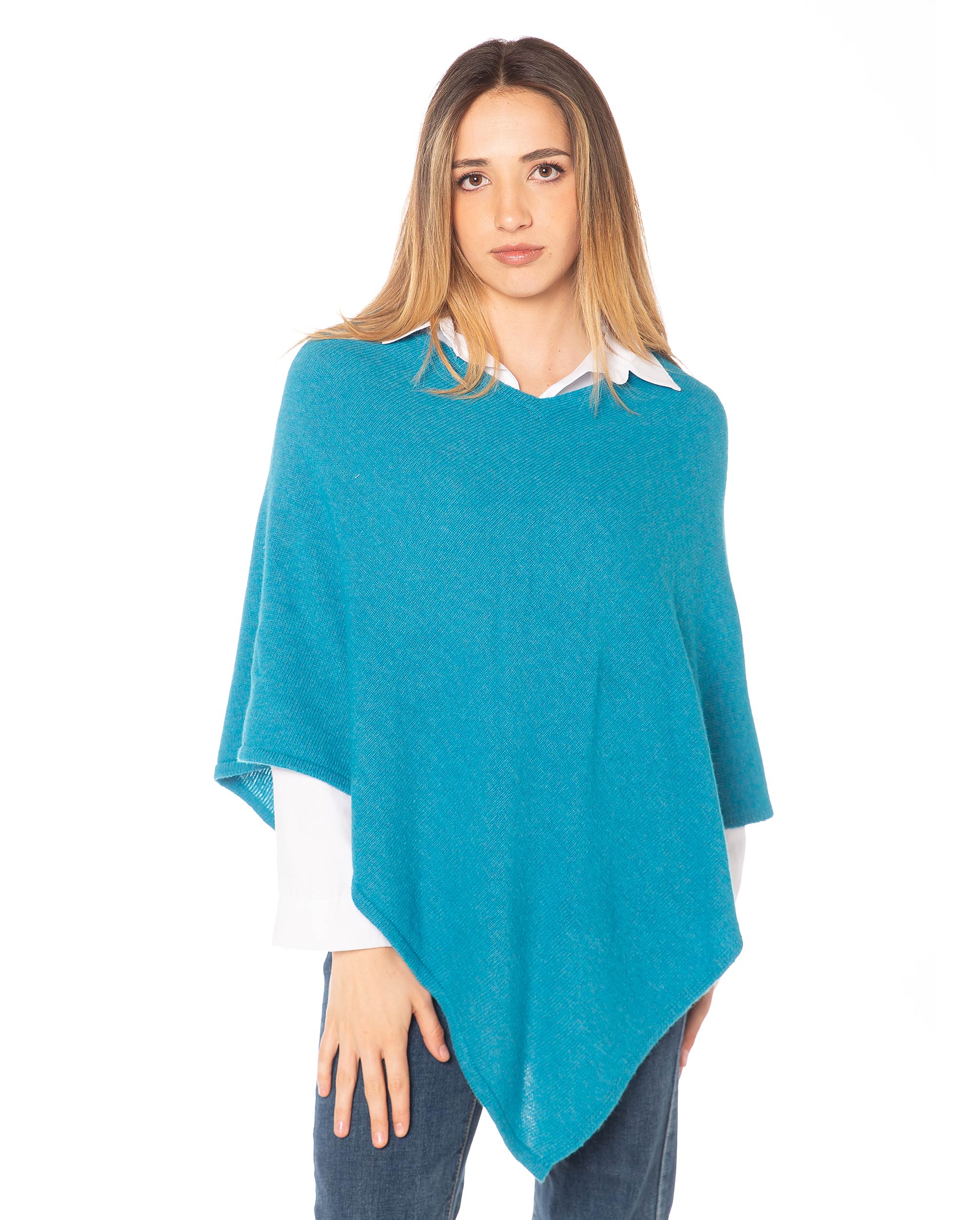 Poncho Donna in misto cashmere color ottanio, finezza 7, linea morbida e contemporanea – Rinaldi Cashmere
