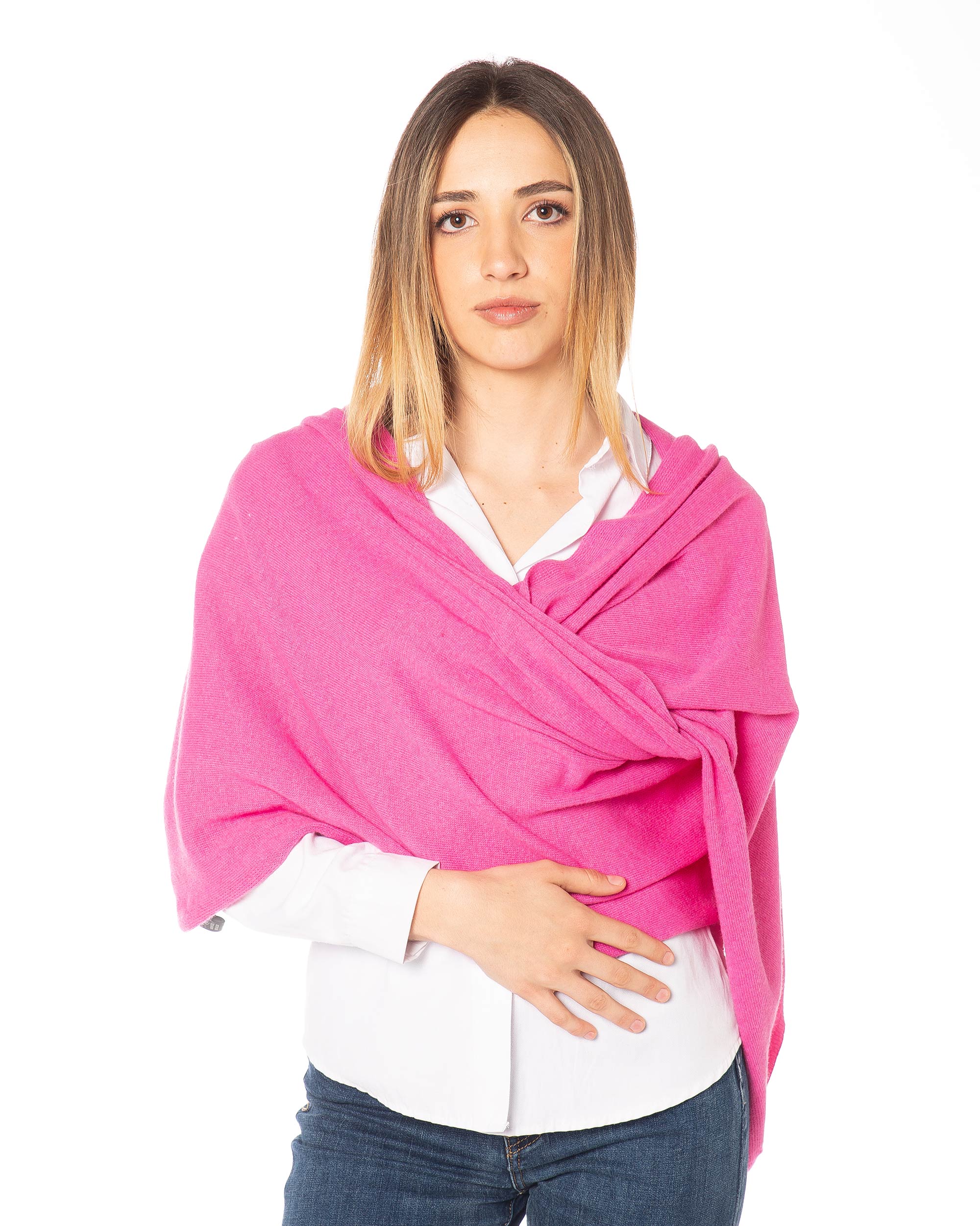 HOME 3 Stola donna fucsia in misto cashmere, filato soffice e leggero, texture rasata elegante – Rinaldi Cashmere